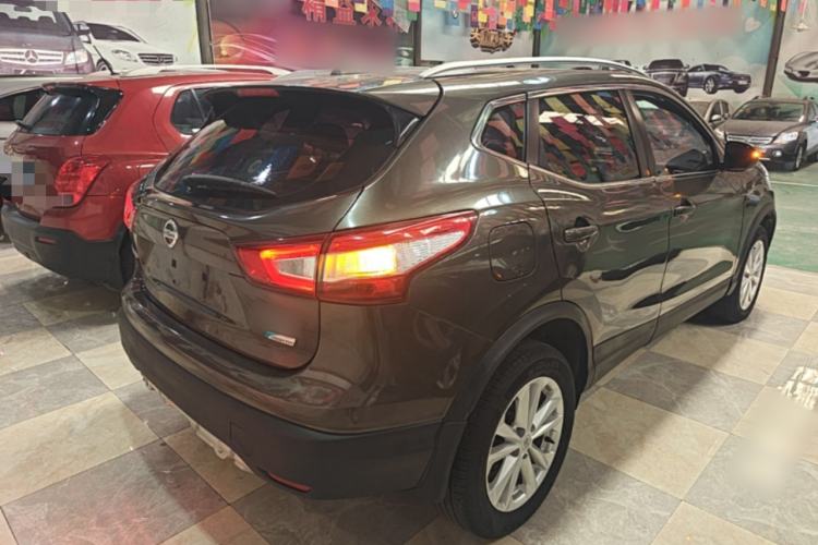 Used Nissan Qashqai 2016 2.0L CVT Elite Edition Rear Right 45 Deg