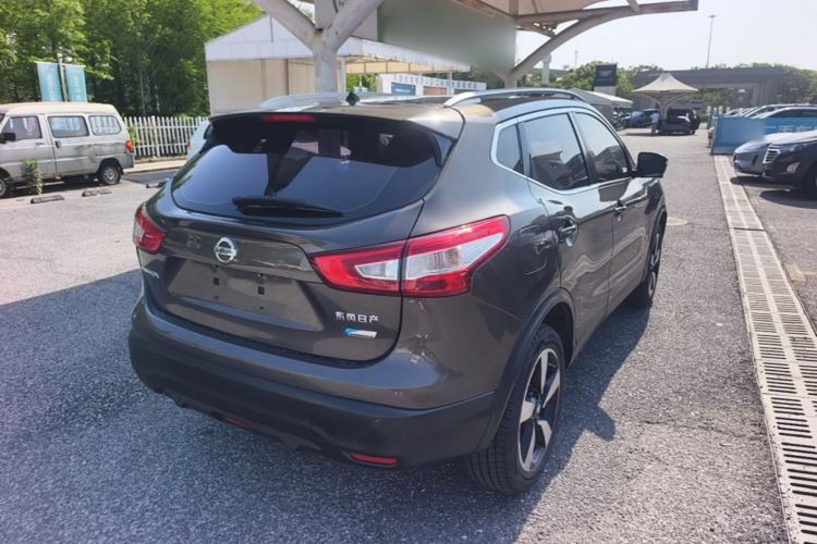 Used Nissan Qashqai 2016 2.0L CVT Luxury Edition Rear Right 45 Deg