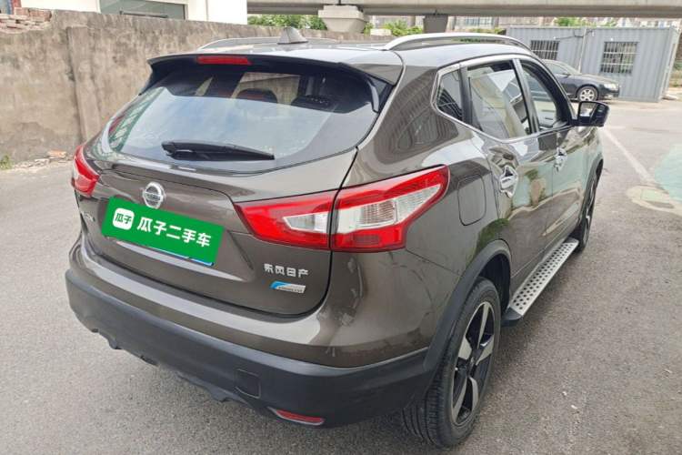 Used Nissan Qashqai 2016 2.0L CVT Luxury Edition Rear Right 45 Deg