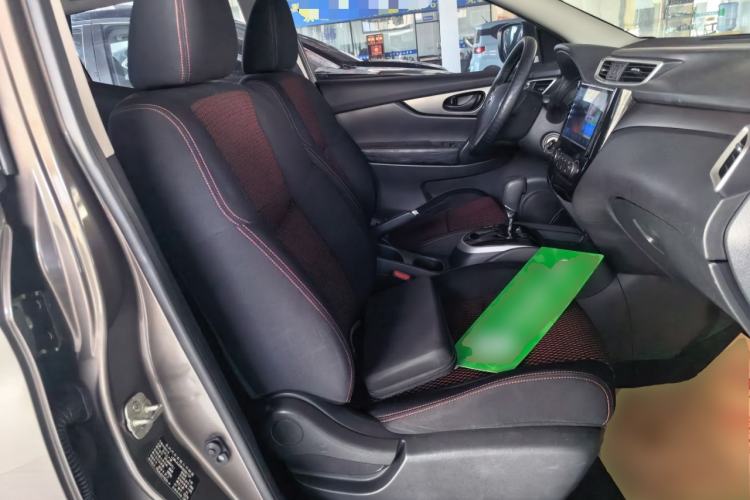 Used Nissan Qashqai 2016 1.2T CVT Fashion Edition Right Front Seat