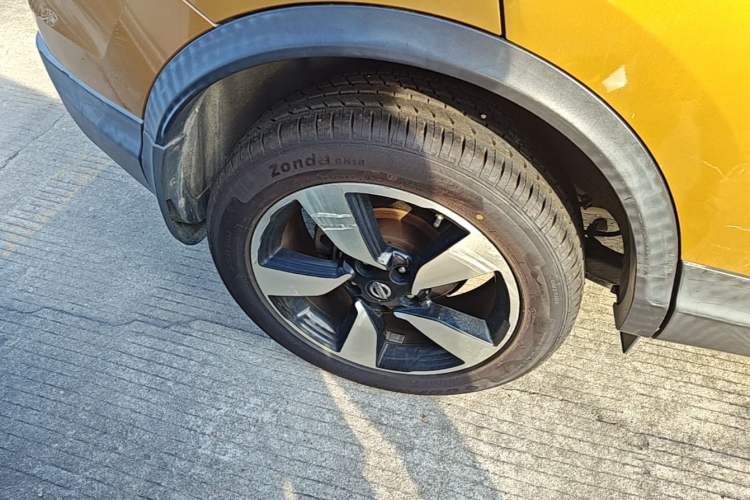 Used Nissan Qashqai 2016 2.0L CVT Luxury Edition Right Rear Wheel Hub