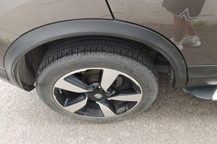 Used Nissan Qashqai 2016 2.0L CVT Luxury Edition Right Rear Wheel Hub