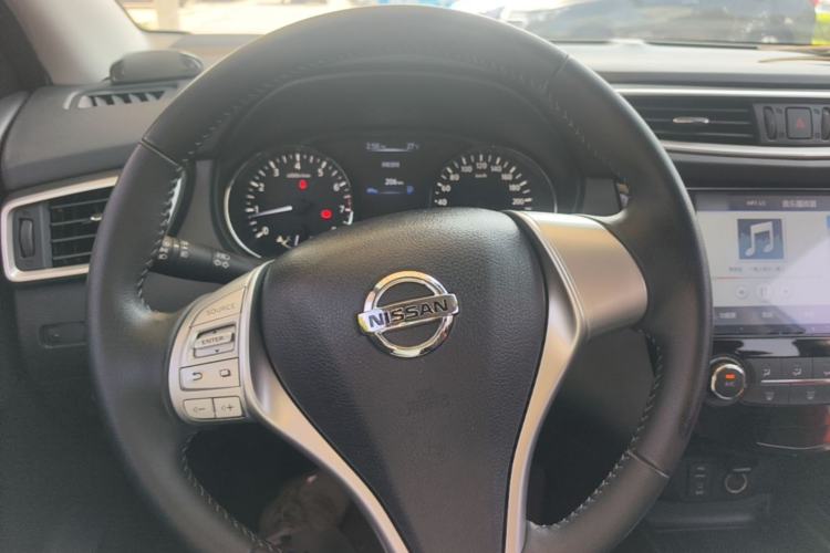Used Nissan Qashqai 2016 2.0L CVT Luxury Edition Steering Wheel