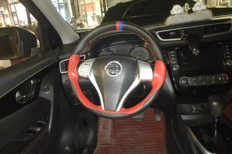 Used Nissan Qashqai 2016 2.0L CVT Luxury Edition Steering Wheel