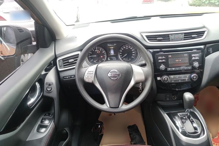 Used Nissan Qashqai 2016 2.0L CVT Elite Edition Steering Wheel