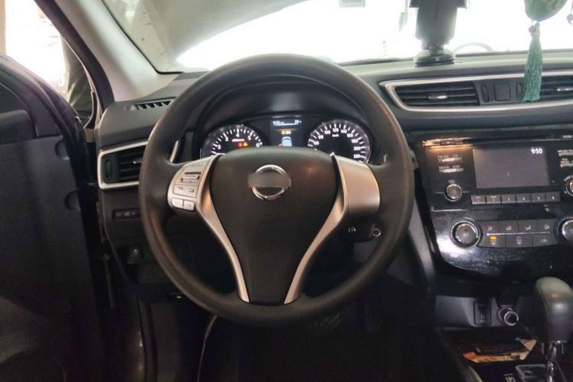 Used Nissan Qashqai 2016 2.0L CVT Elite Edition Steering Wheel
