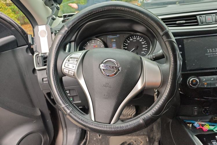 Used Nissan Qashqai 2016 2.0L CVT Elite Edition Steering Wheel