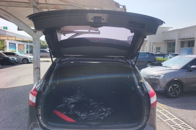 Used Nissan Qashqai 2016 2.0L CVT Luxury Edition Trunk