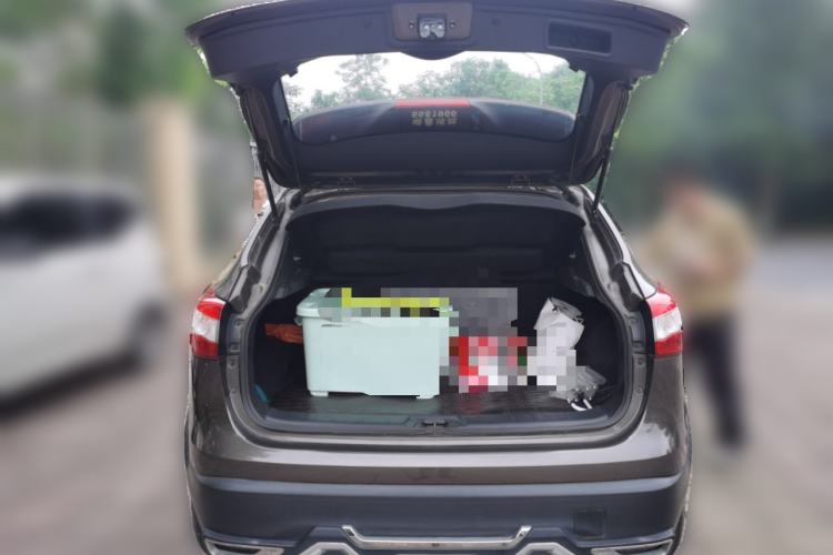 Used Nissan Qashqai 2016 2.0L CVT Luxury Edition Trunk