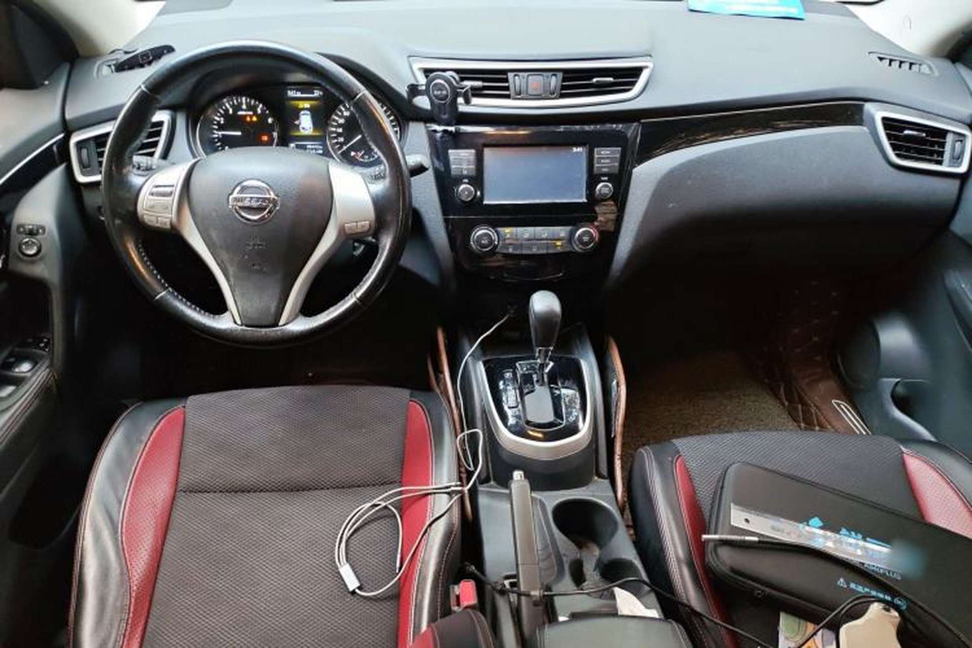Used Nissan Qashqai 2017 2.0L CVT Smart Enjoyment Version China V Standard Center Console