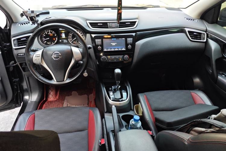 Used Nissan Qashqai 2017 2.0L CVT Smart Enjoyment Version China V Standard Center Console