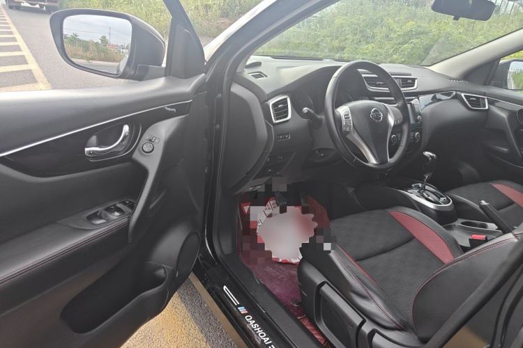 Used Nissan Qashqai 2017 2.0L CVT Luxury Edition China VI Standard Driver Seat