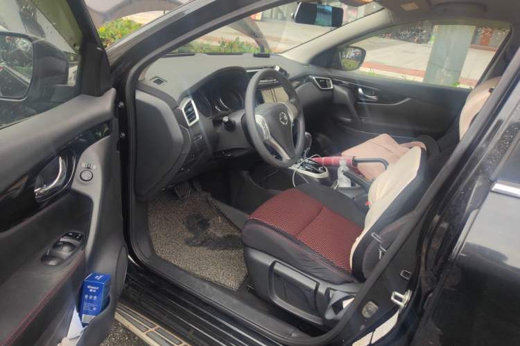 Used Nissan Qashqai 2017 2.0L CVT Elite Edition China V Standard Driver Seat