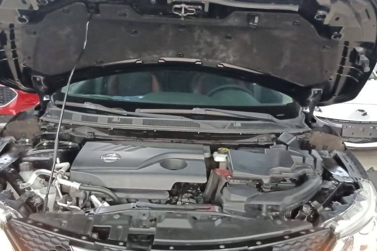 Used Nissan Qashqai 2017 2.0L CVT Smart Enjoyment Version China V Standard Engine Bay