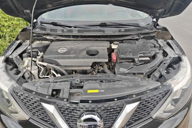 Used Nissan Qashqai 2017 2.0L CVT Luxury Edition China VI Standard Engine Bay