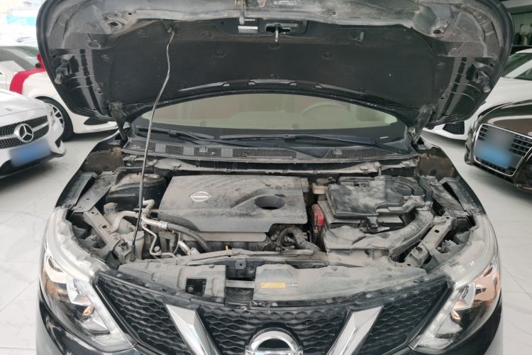 Used Nissan Qashqai 2017 2.0L CVT Elite Edition China V Standard Engine Bay