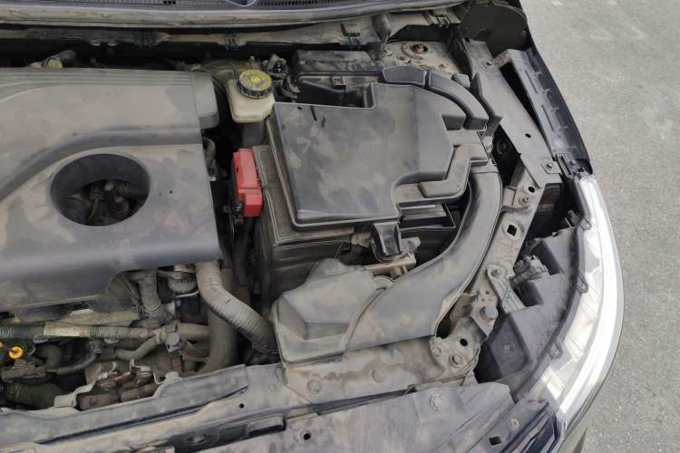 Used Nissan Qashqai 2017 2.0L CVT Smart Enjoyment Version China VI Standard Engine Bay Left