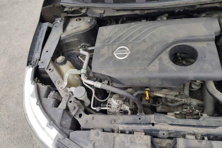 Used Nissan Qashqai 2017 2.0L CVT Smart Enjoyment Version China VI Standard Engine Bay Right
