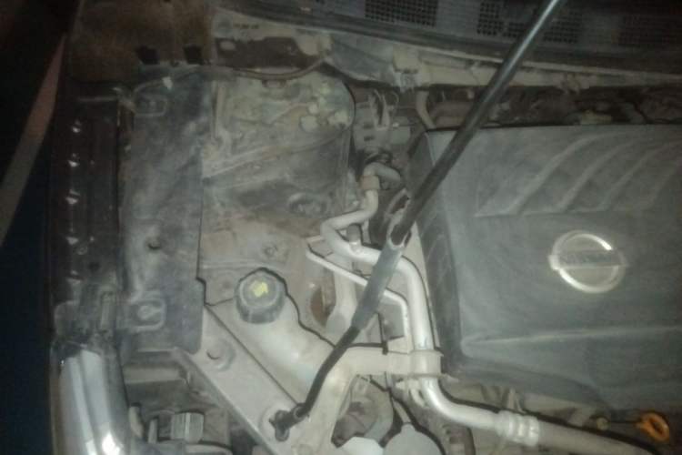 Used Nissan Qashqai 2017 2.0L CVT Smart Enjoyment Version China VI Standard Engine Bay Right