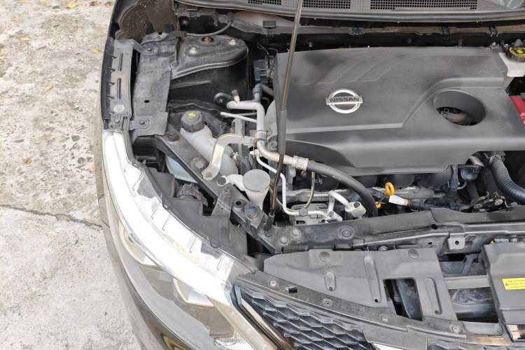 Used Nissan Qashqai 2017 2.0L CVT Smart Enjoyment Version China V Standard Engine Bay Right