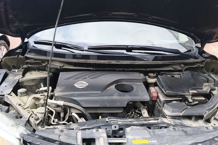 Used Nissan Qashqai 2017 2.0L CVT Smart Enjoyment Version China VI Standard Engine Bay