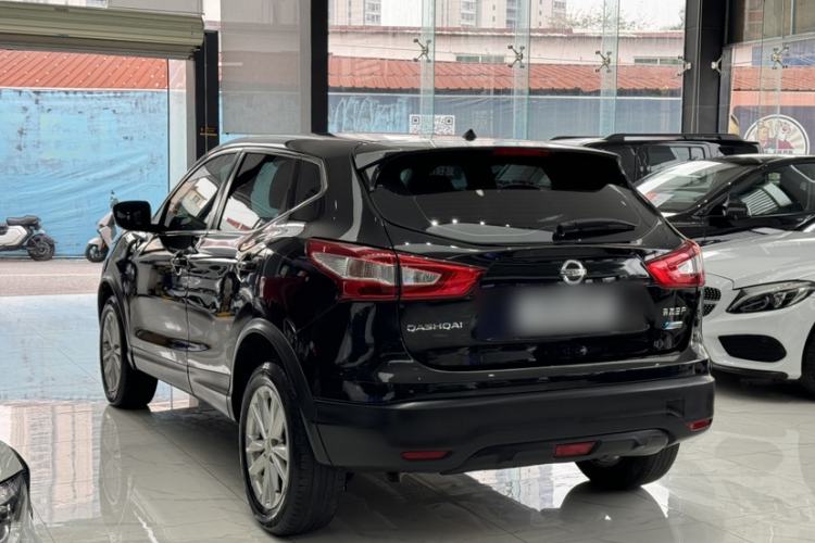 Used Nissan Qashqai 2017 2.0L CVT Elite Edition China V Standard Exterior 1