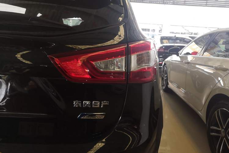 Used Nissan Qashqai 2017 2.0L CVT Smart Enjoyment Version China VI Standard Exterior 3
