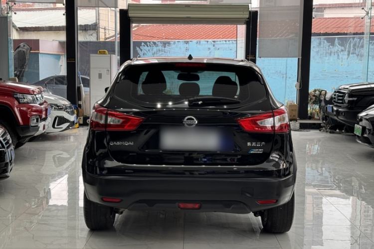 Used Nissan Qashqai 2017 2.0L CVT Elite Edition China V Standard Exterior 7