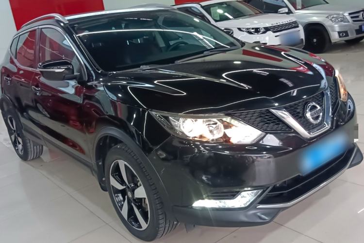 Used Nissan Qashqai 2017 2.0L CVT Smart Enjoyment Version China V Standard Front Right 45 Deg