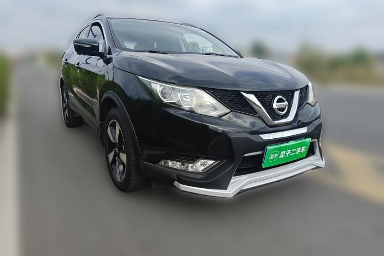 Used Nissan Qashqai 2017 2.0L CVT Luxury Edition China VI Standard Front Right 45 Deg