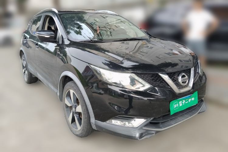 Used Nissan Qashqai 2017 2.0L CVT Luxury Edition China V Standard Front Right 45 Deg
