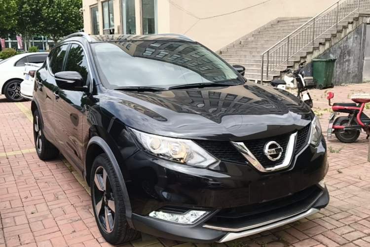 Used Nissan Qashqai 2017 2.0L CVT Smart Enjoyment Version China VI Standard Front Right 45 Deg