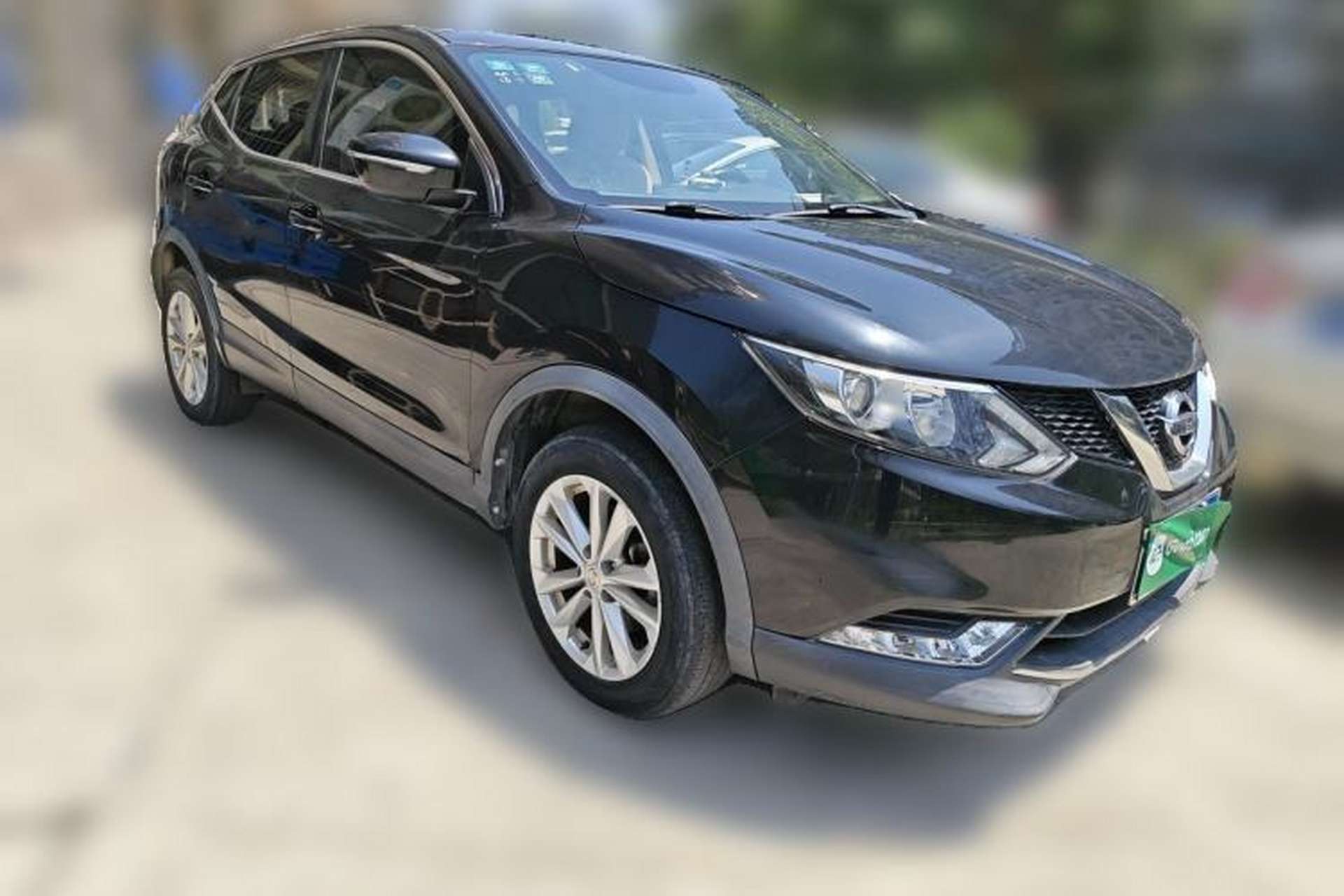 Used Nissan Qashqai 2017 2.0L CVT Elite Edition China V Standard Front Right 45 Deg