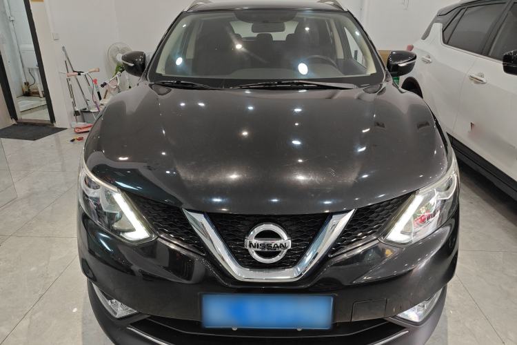 Used Nissan Qashqai 2017 2.0L CVT Elite Edition China VI Standard Front