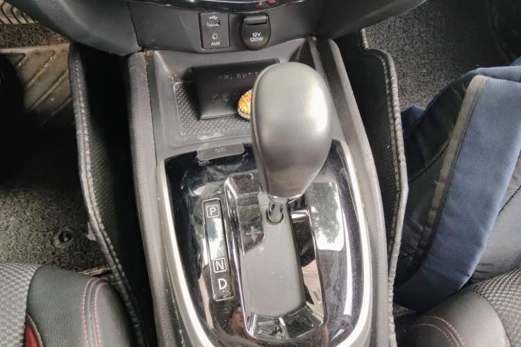 Used Nissan Qashqai 2017 2.0L CVT Luxury Edition China V Standard Gear Lever