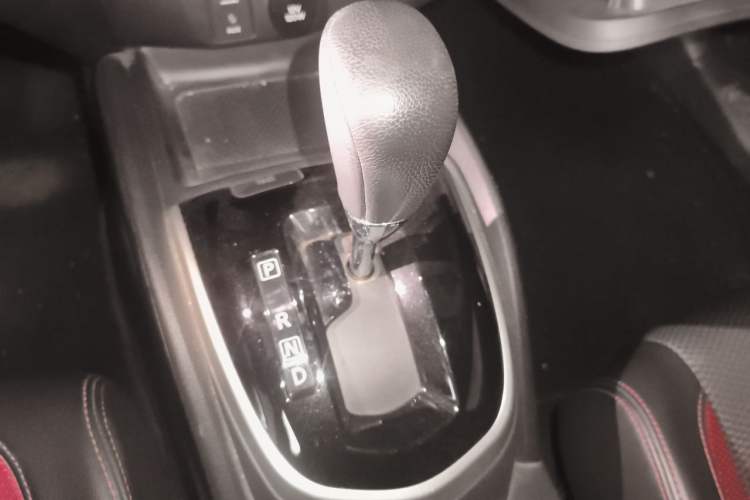 Used Nissan Qashqai 2017 2.0L CVT Smart Enjoyment Version China VI Standard Gear Lever
