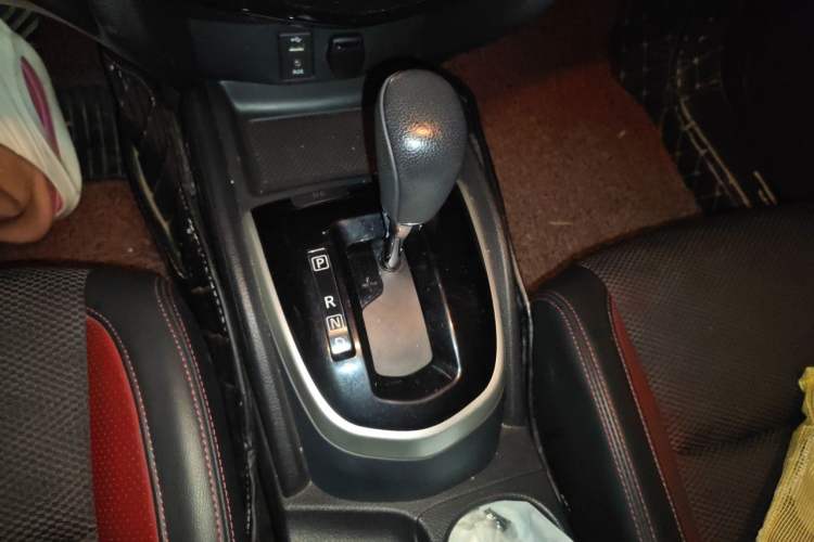 Used Nissan Qashqai 2017 2.0L CVT Smart Enjoyment Version China V Standard Gear Lever