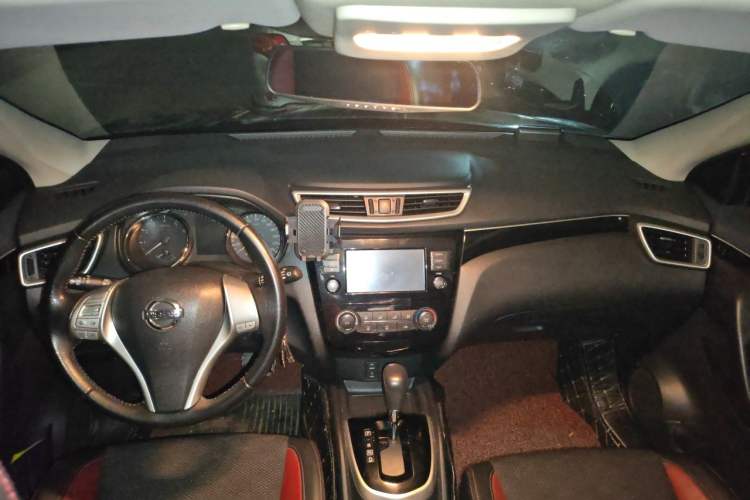 Used Nissan Qashqai 2017 2.0L CVT Smart Enjoyment Version China V Standard Headliner