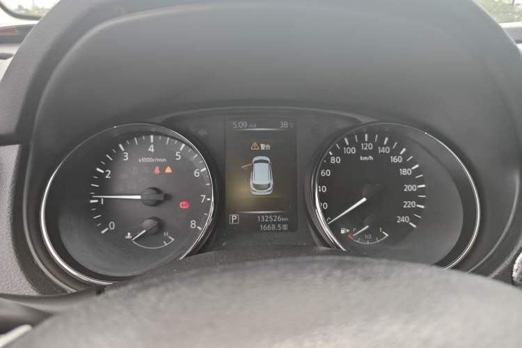 Used Nissan Qashqai 2017 2.0L CVT Luxury Edition China VI Standard Instrument Cluster