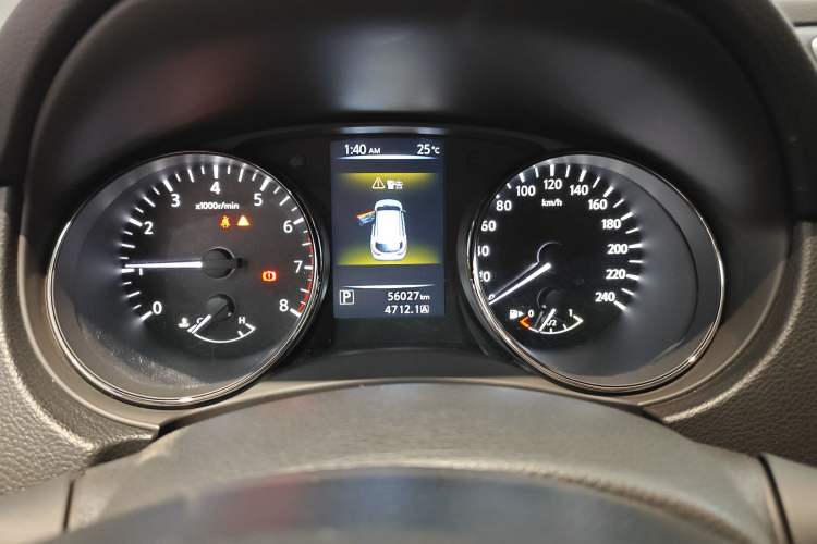 Used Nissan Qashqai 2017 2.0L CVT Elite Edition China VI Standard Instrument Cluster