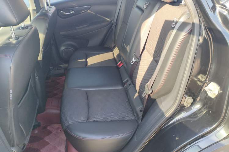 Used Nissan Qashqai 2017 2.0L CVT Luxury Edition China V Standard Interior 4