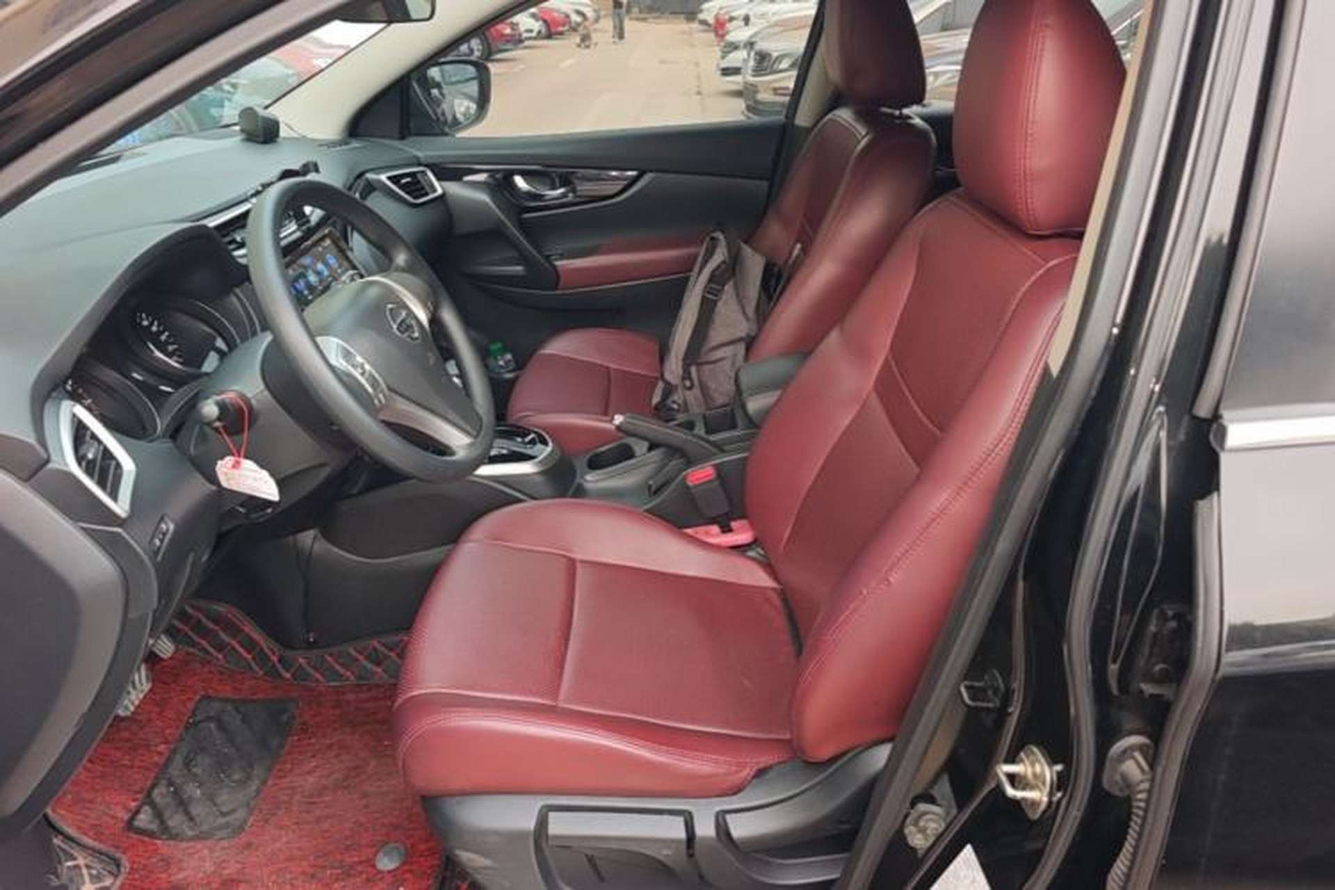 Used Nissan Qashqai 2017 2.0L CVT Elite Edition China VI Standard Left Front Seat
