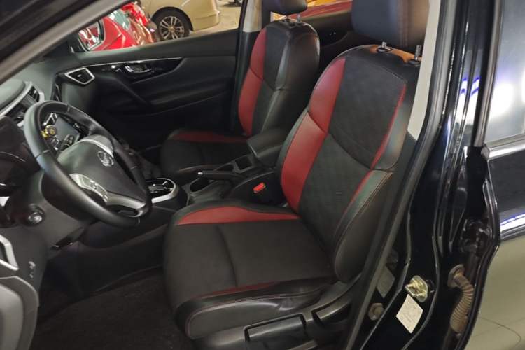 Used Nissan Qashqai 2017 2.0L CVT Smart Enjoyment Version China V Standard Left Front Seat
