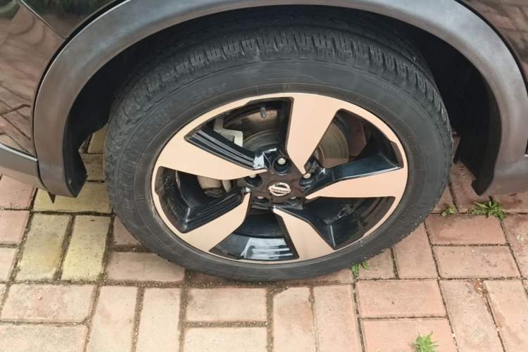 Used Nissan Qashqai 2017 2.0L CVT Smart Enjoyment Version China VI Standard Left Front Wheel Hub