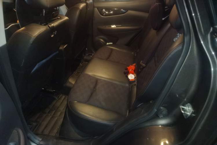 Used Nissan Qashqai 2017 2.0L CVT Flagship Edition China V Standard Left Rear Seat