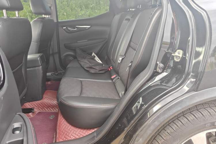 Used Nissan Qashqai 2017 2.0L CVT Luxury Edition China VI Standard Left Rear Seat