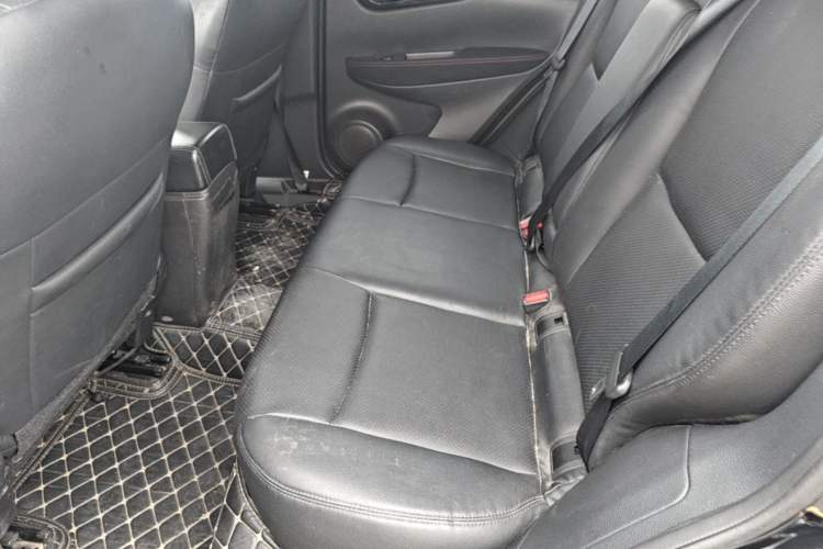 Used Nissan Qashqai 2017 2.0L CVT Elite Edition China V Standard Left Rear Seat