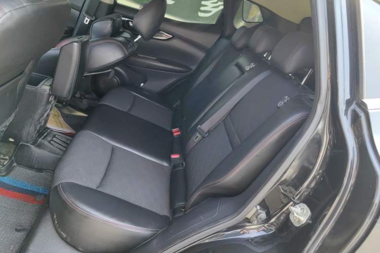 Used Nissan Qashqai 2017 2.0L CVT Smart Enjoyment Version China V Standard Left Rear Seat