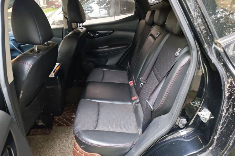 Used Nissan Qashqai 2017 2.0L CVT Smart Enjoyment Version China V Standard Left Rear Seat