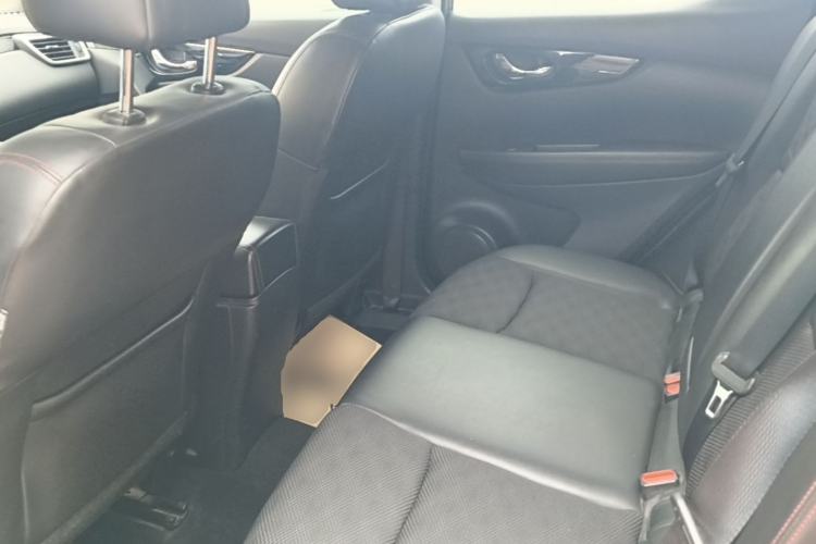 Used Nissan Qashqai 2017 2.0L CVT Smart Enjoyment Version China VI Standard Left Rear Seat